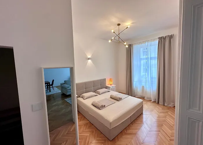 Apartma Spacious Designer In Heart Of The Town Maribor